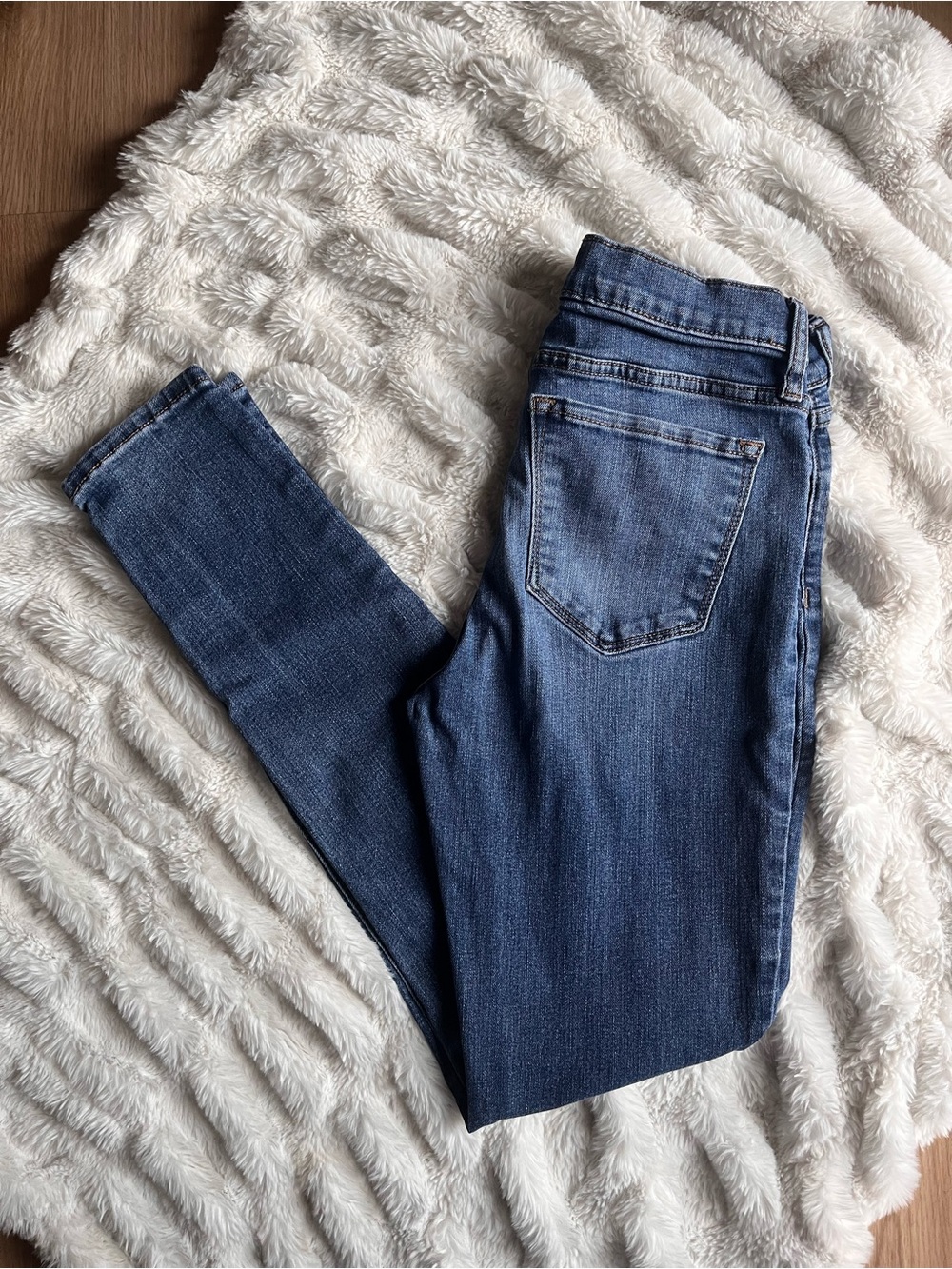 Banana Republic Women's Skinny Jeans - Medium Blue Wash